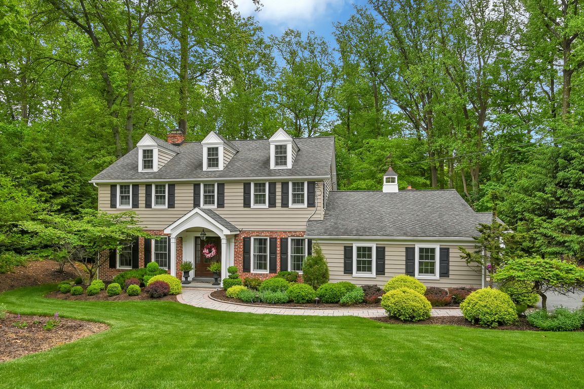 01-Stunning Curb Appeal