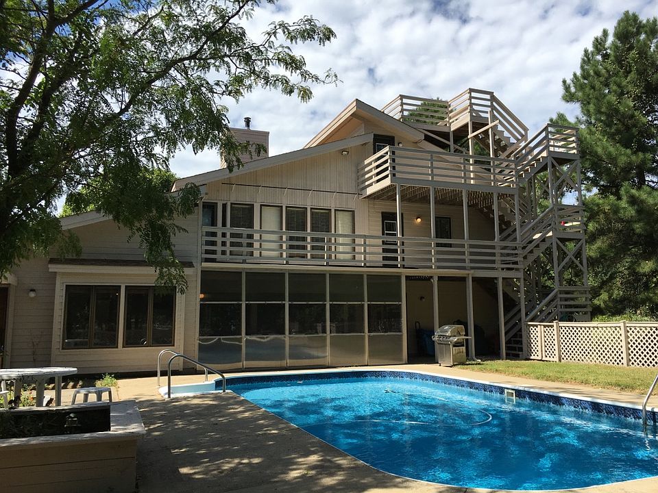 1st image of 214 Piney Point Lndg