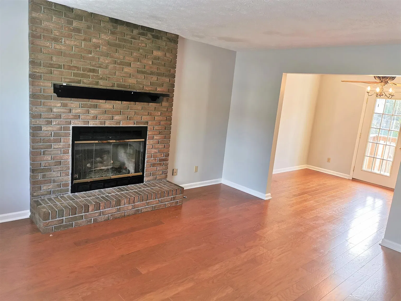 3 bed, 2.5 bath, 1762 sqft, $2,250 — Photo 3