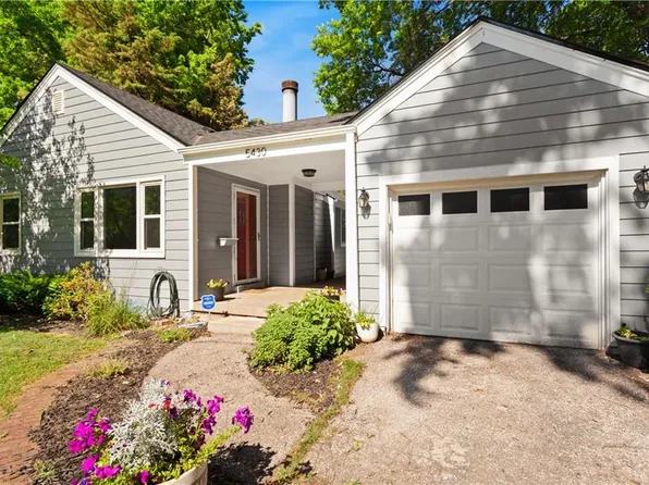 5430 Cedar St, Roeland Park, KS 66205