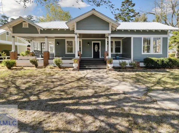 318 E Bay St, Jesup, GA 31546