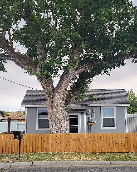 Fully fenced front yard