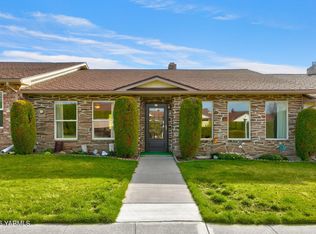 215 N 56th Ave APT 25, Yakima, WA