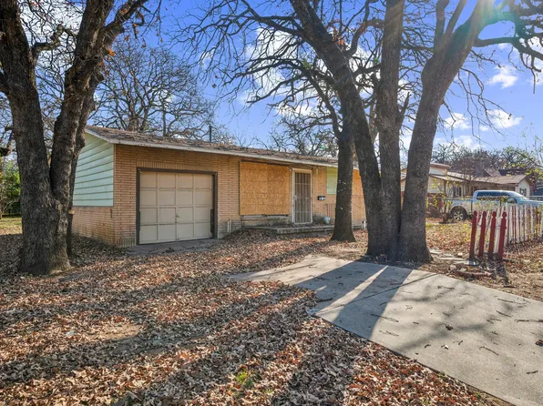 5801 Frisco Ave, Forest Hill, TX 76119