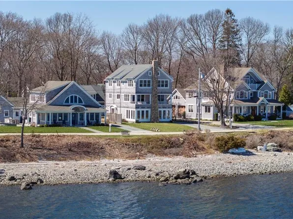 110 Sea View Ave, North Kingstown, RI 02852