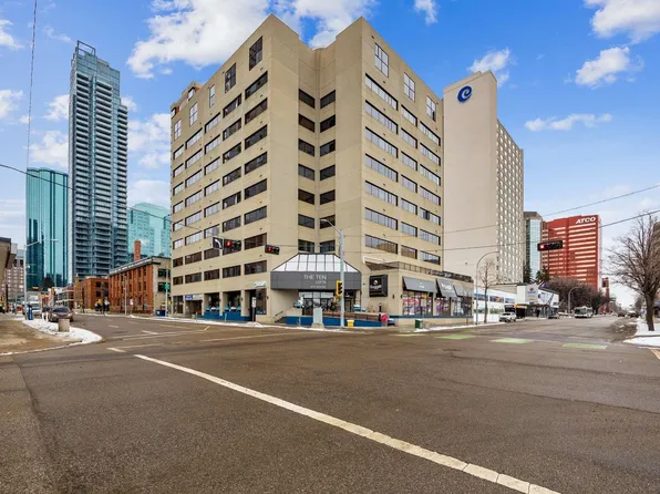 10179 105th St NW #1004, Edmonton, AB T5J 3N1