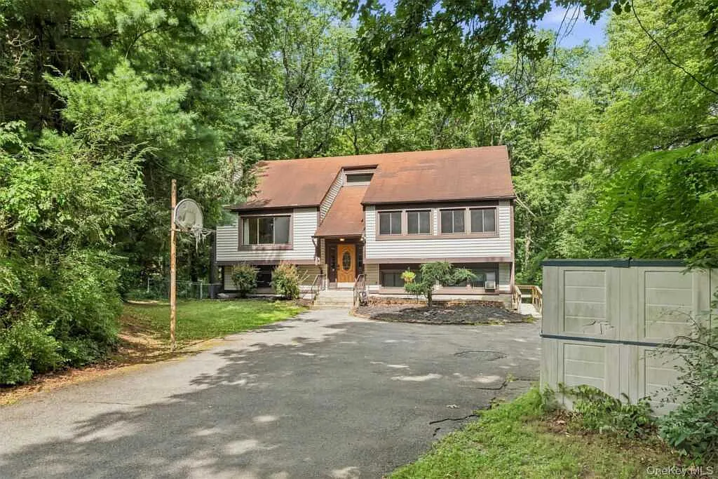383 Rt 32, Woodbury, NY 10917 — Photo 4