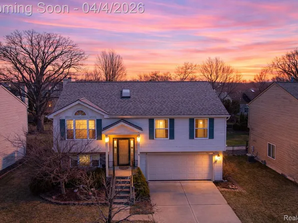 7087 Hogan Dr, Ypsilanti, MI 48197