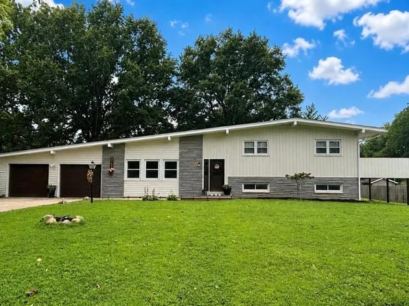 2185 Sunnyhill Dr NE, Lancaster, OH 43130