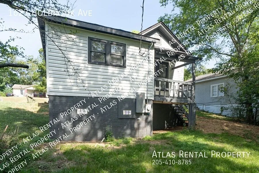Be The First To Live Here After Renovation! Beautiful Bessemer Home With Huge Covered Front Porch — Photo 4