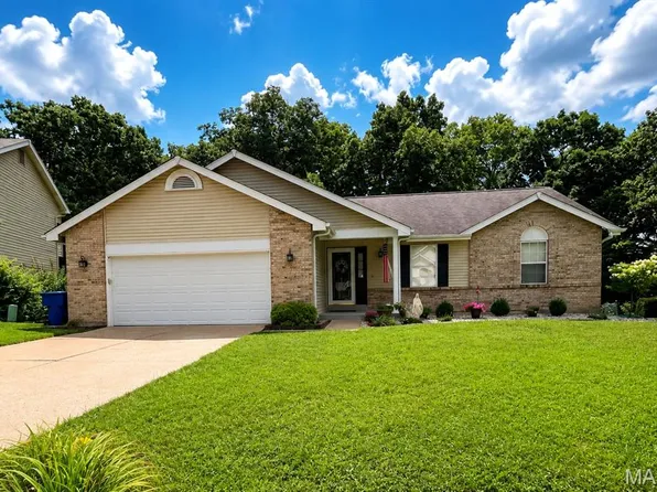 1546 Athens Dr, Saint Peters, MO 63376