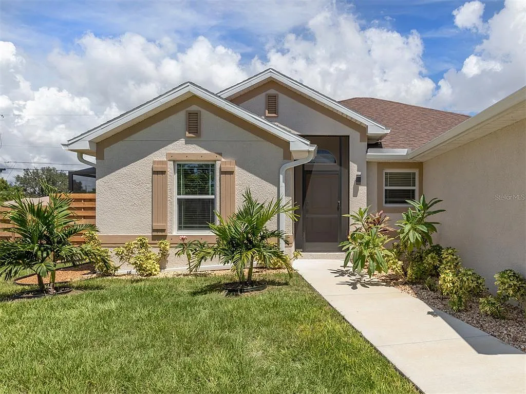 3 bed, 2.0 bath, 1831 sqft, $6,000 — Photo 3