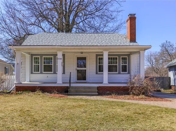 1544 45th St, Des Moines, IA 50311