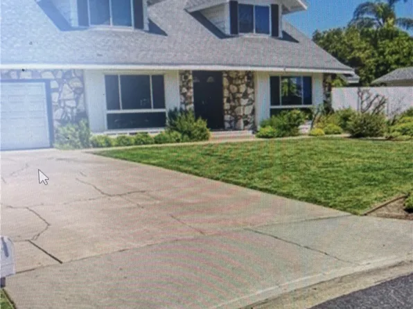 1261 Cumberland Cross Rd, Santa Ana, CA 92705