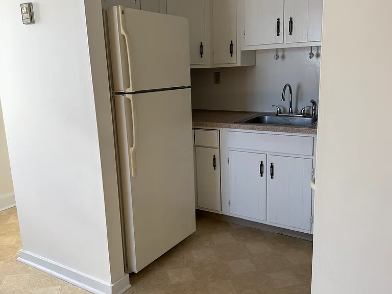 3 E Market St #1 — Photo 2
