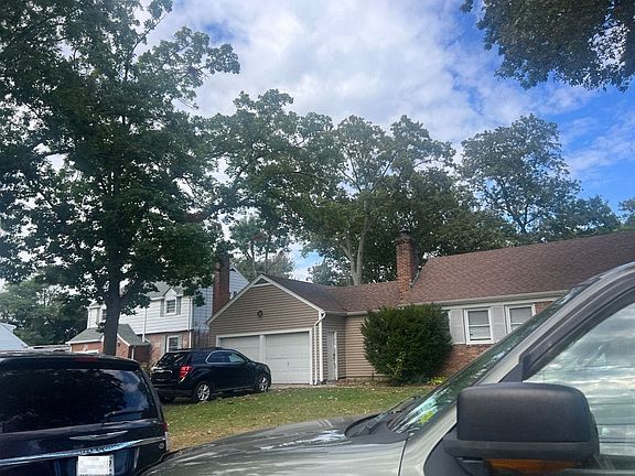 2nd image of 71 E Cedar St