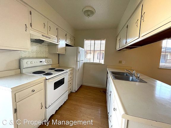 3rd image of 230 Montecito Ave #10
