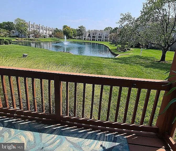 1st image of 204 Teal Ct #B