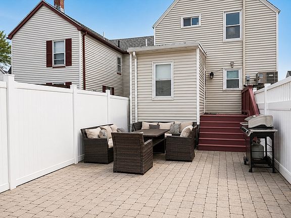 2nd image of 28 Everett St #0