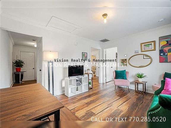 3rd image of 1016 Linam Ave SE #B