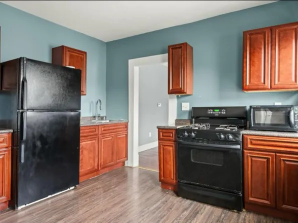 219 Bradford St, Pittsfield, MA 01201