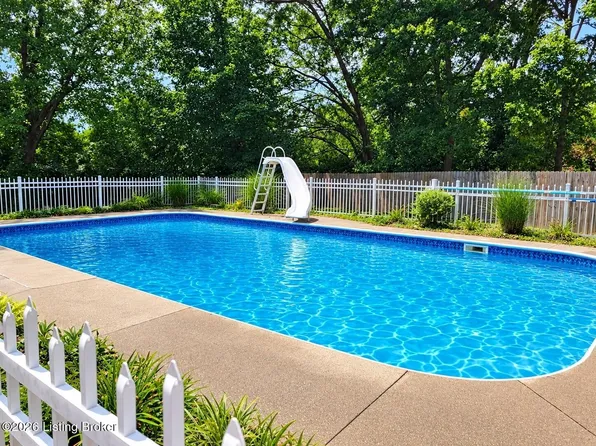 9006 Denise Dr, Louisville, KY 40219