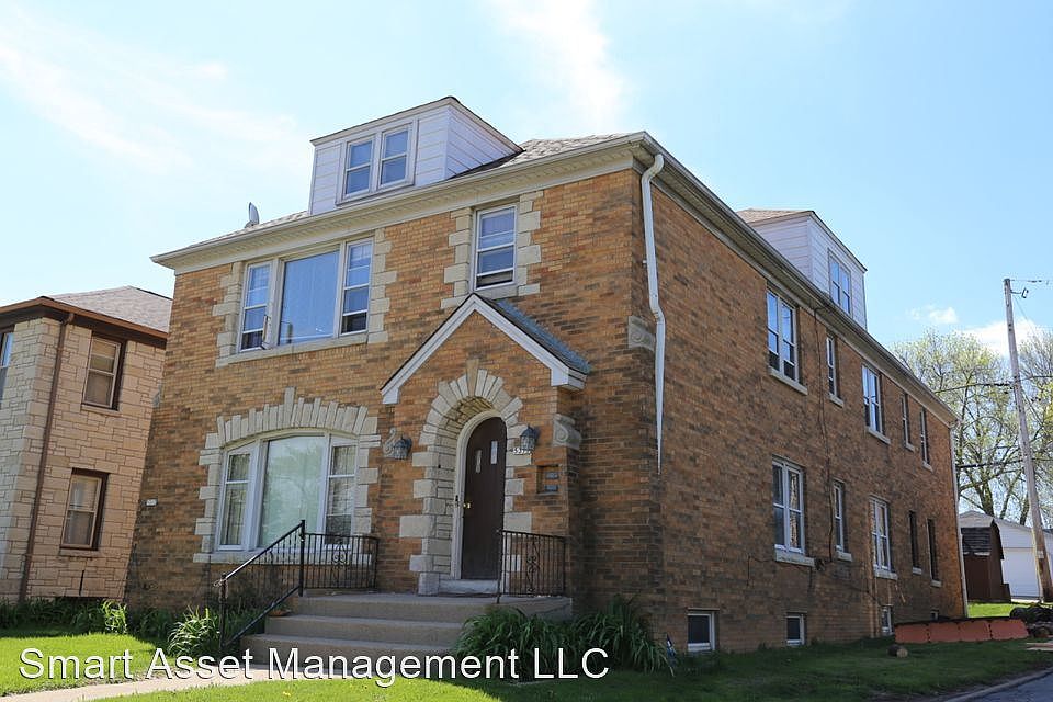 1st image of 5313 W Greenfield Ave #2