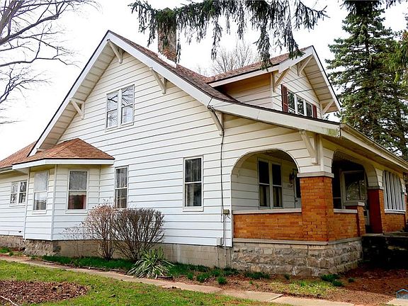 3rd image of 20645 Taylor St