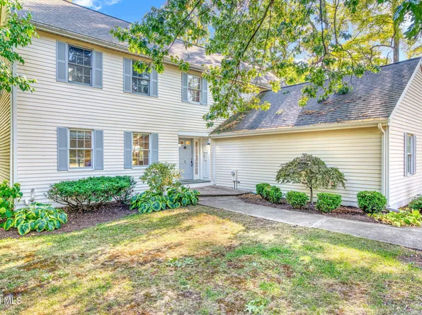 5 Gibbs Circle, Albany, NY 12204