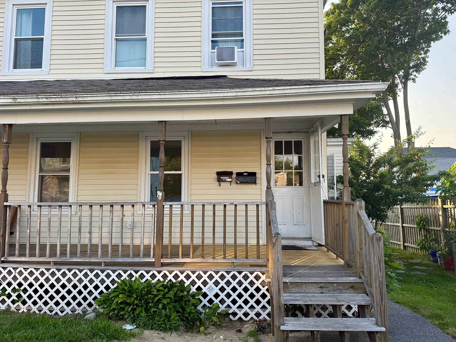 2 bed, 800 sqft, $2,200 — Photo 2