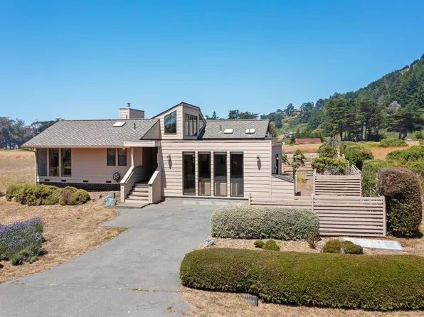 44600 Pomo Lake Drive, Manchester, CA 95459