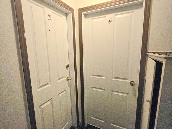 2nd image of 717 Franklin St APT 4