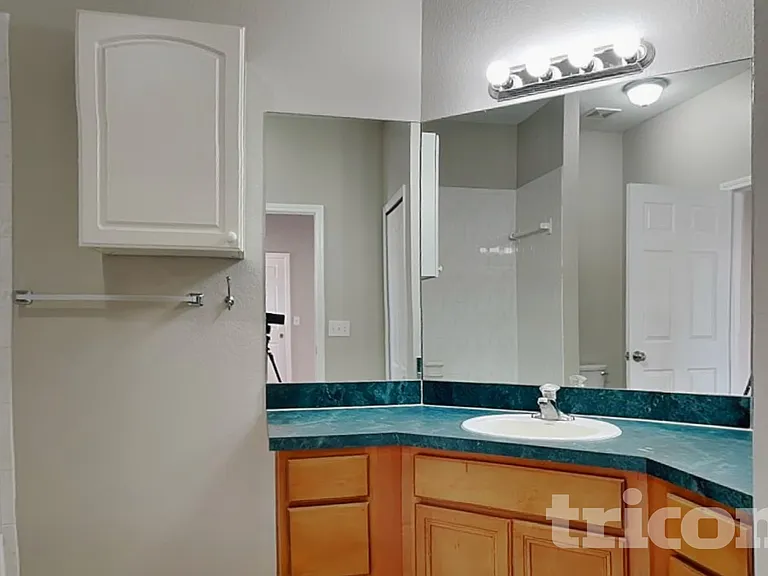 229 Lookout Dr — Photo 12