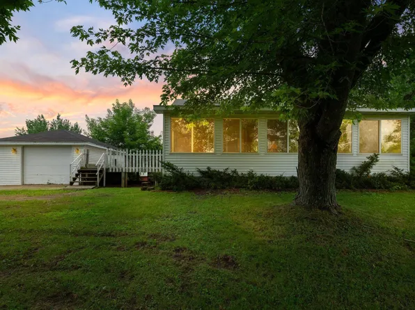 24960 Keystone Ave, Chisago City, MN 55013