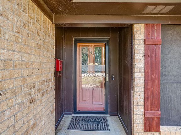2nd image of 2400 Westpark Way Cir