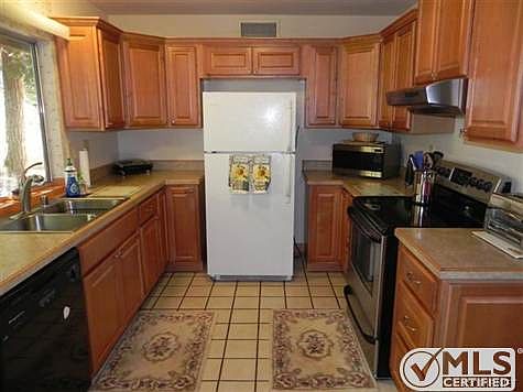 4th image of 26333 Oakspur Dr Unit B
