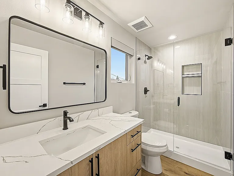 8839 Stone Ave N — Photo 15