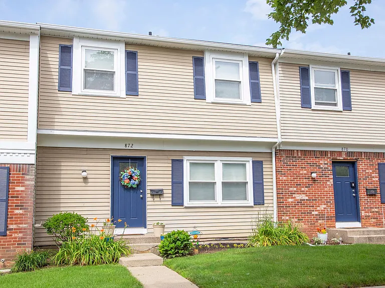 Meadowfield Townhomes — Photo 11