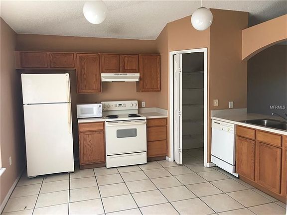 2nd image of 110 Pinefield Dr