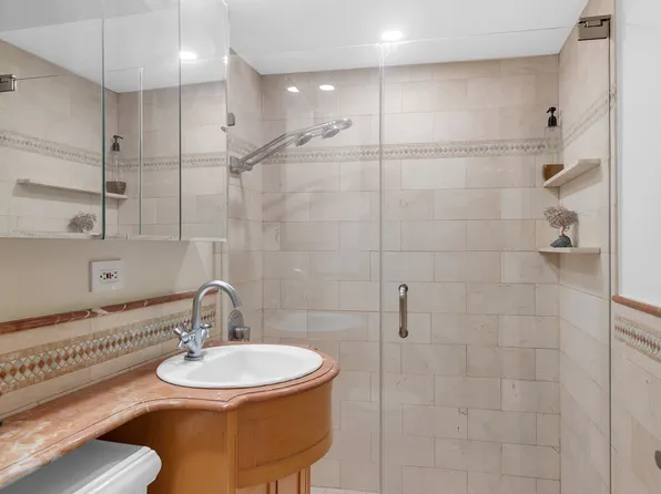 446 East 86th Street image 5 of 9