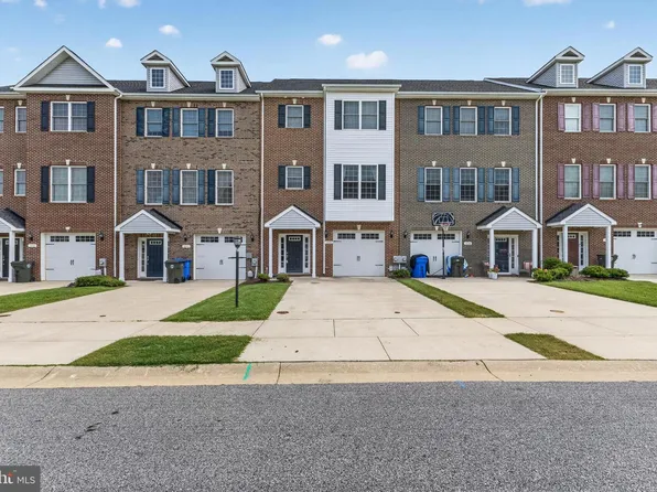 1038 Rye Dr, La Plata, MD 20646