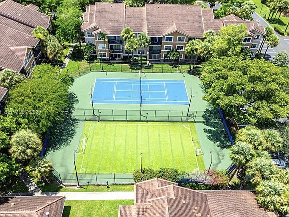 4th image of 8955 WILES Road #306