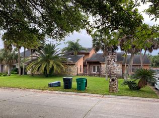 3633 Lake Providence Dr, Harvey, LA 70058