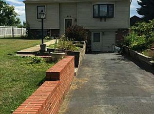 426 Alpine Village Dr, Monroeville, PA 15146