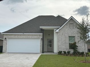 150 Hydrangea Blvd, Freeport, FL 32439