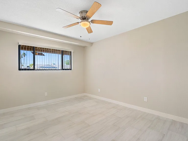 3120 W Columbine Dr — Photo 17