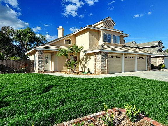 2nd image of 28106 Sunwood Pl