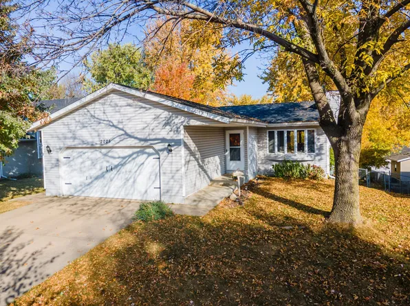 2025 50th St NW, Rochester, MN 55901