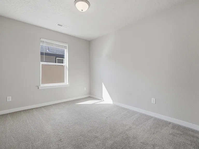 3391 S Rosa Parks Way — Photo 3