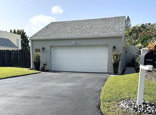 2140 NW 10th Pl, Delray Beach, FL 33445